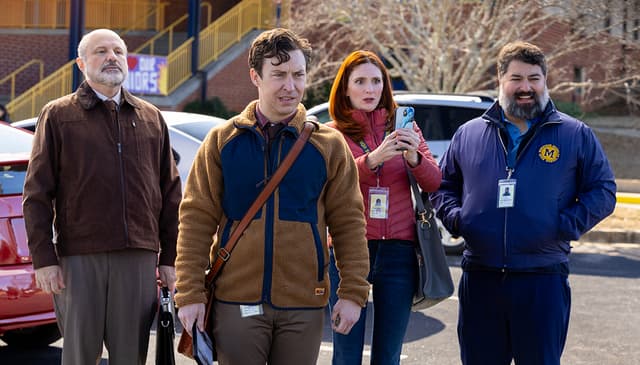 Segunda Temporada de 'Professor de Inglês' Chega ao FX com Estreia Tripla