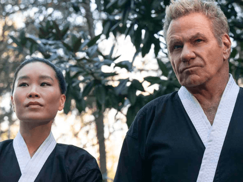 Martin Kove de Cobra Kai Envolvido em Polêmica com Mordida em Evento