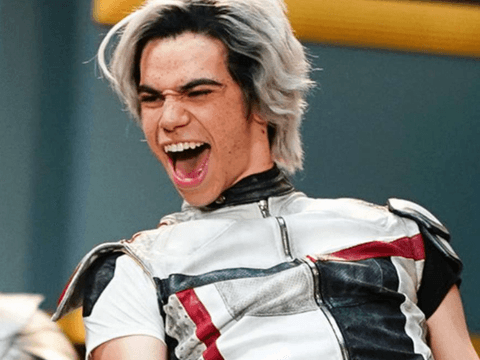 Sofia Carson e Elenco de 'Descendentes' Homenageiam Cameron Boyce Seis Anos Após Sua Morte