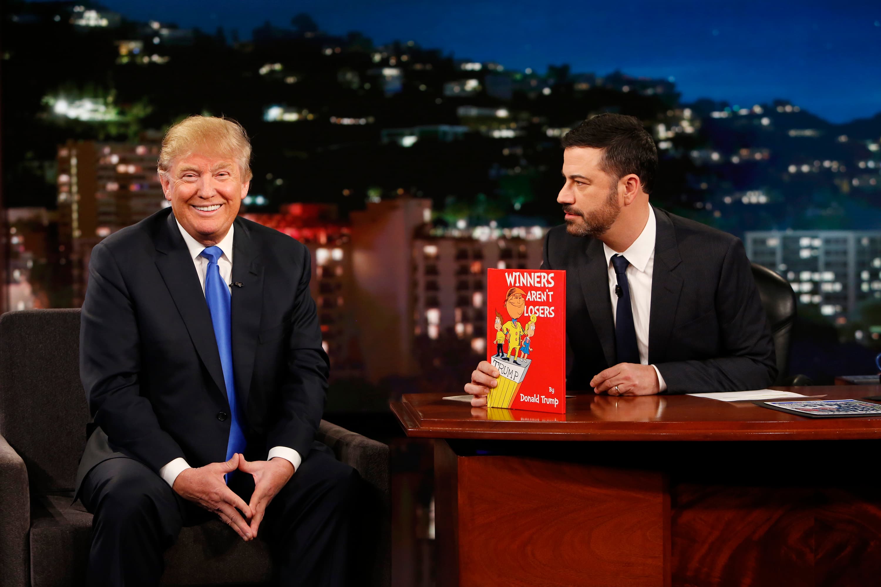 Donald Trump Critica Apresentadores de Talk Shows Noturnos: Uma Nova Batalha Começa