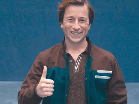 Skyler Gisondo Confirmado em Novo Filme da Franquia 'Entrando Numa Fria'