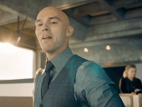 Lex Luthor de Nicholas Hoult Ganha Fancam Oficial no Novo Filme do Superman
