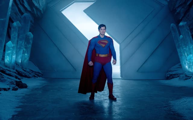 Warner Bros. Planeja Lançar 12 a 14 Filmes Anuais em Quatro Grandes Estúdios