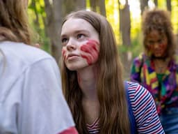 Carrie | Série do Prime Video escala atriz de Chucky para protagonista
