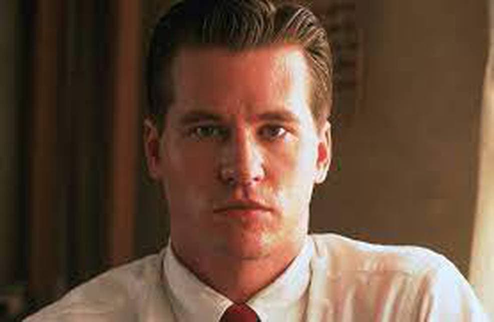 Val Kilmer, icônico ator de 'Top Gun' e 'Batman', falece aos 65 anos