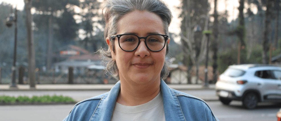 Juliana Rojas Assume Direção de Série Lésbica 'Amora' no Canal Brasil