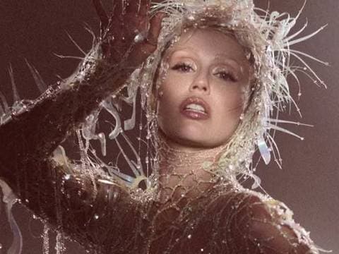 Something Beautiful de Miley Cyrus: O Álbum Revolucionário de 2025