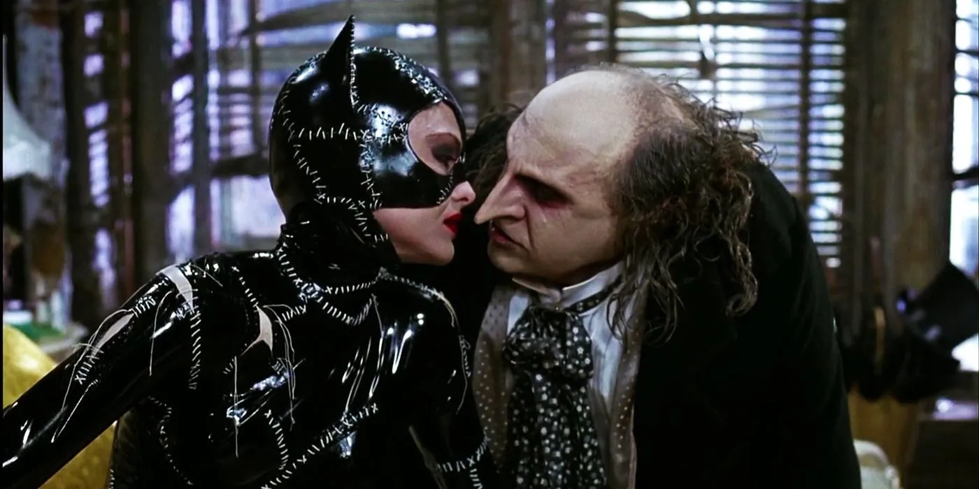 Danny DeVito Recorda Fascínio por Michelle Pfeiffer nos Bastidores de Batman: O Retorno