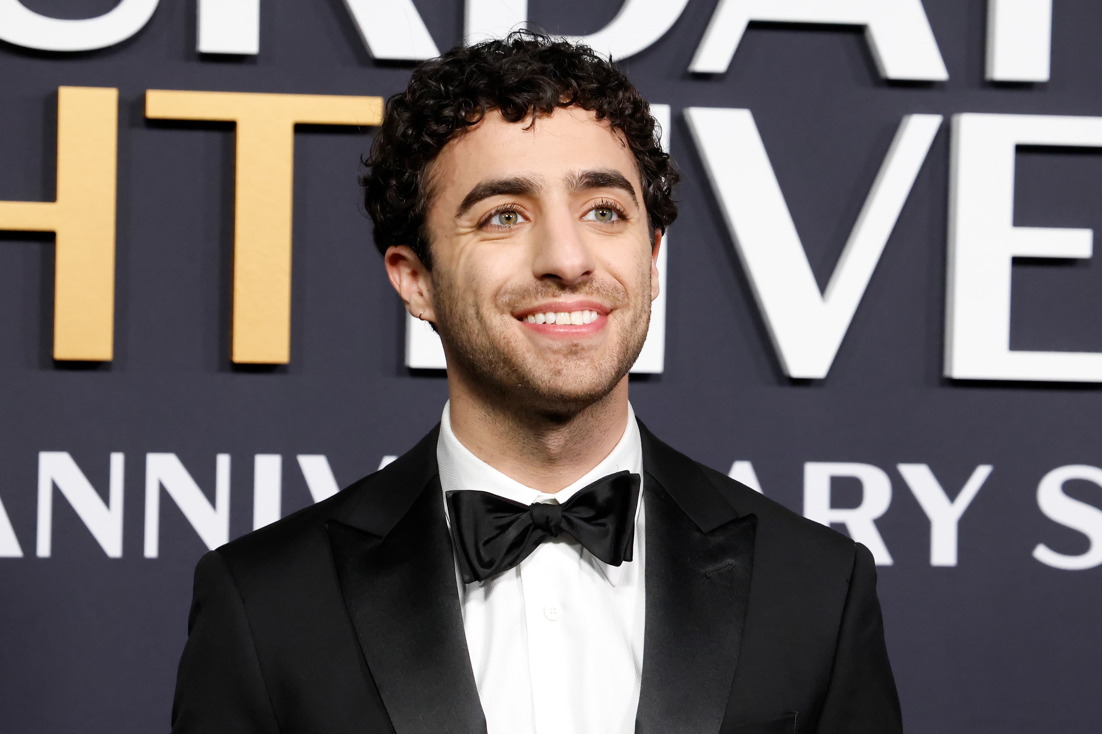 Despedida de Emil Wakim: Mais uma Baixa no Elenco de SNL Antes da Temporada 50
