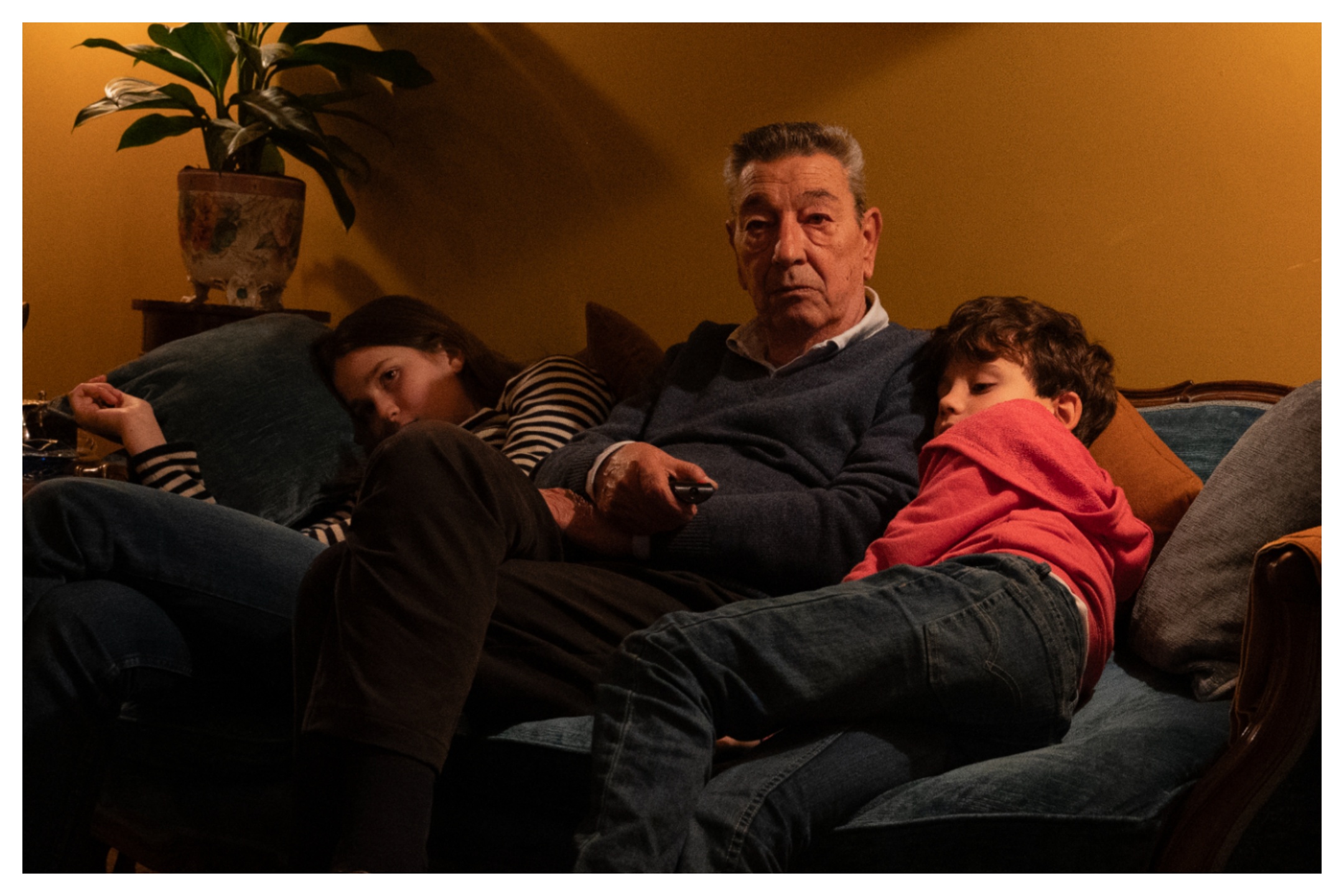Novo Filme de Gianni Di Gregorio Encanta Com Humor e Reflexões Sobre Família em Veneza