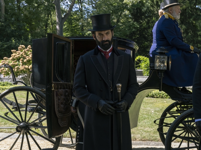 Decisão Surpreendente de George em 'The Gilded Age' Impacta Finais de Temporada