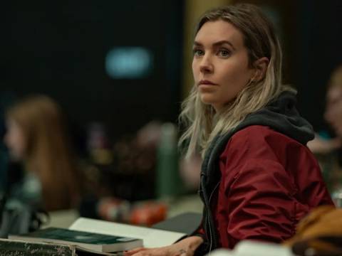 Vanessa Kirby Brilha em 'A Noite Sempre Chega', Thriller da Netflix com Alta Tensão Social