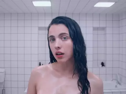Margaret Qualley Supera Traumas ao Estrelarem 'A Substância'