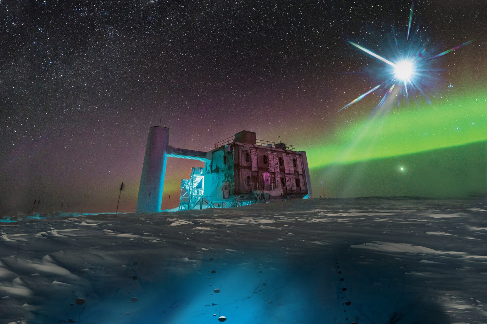 Explorando o IceCube: O Maior Detector de Neutrinos na Antártida