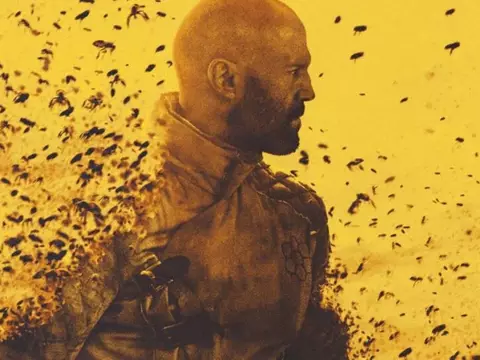 Jason Statham é aclamado por perfeccionismo em 'Beekeeper 2', revela diretor