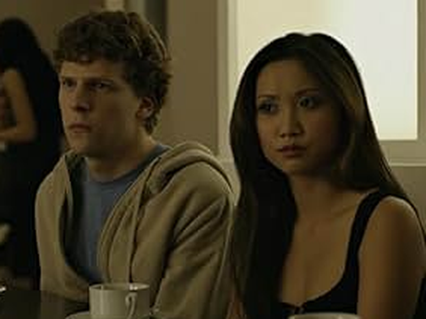 Brenda Song revela impasse com Disney para atuar em 'A Rede Social'