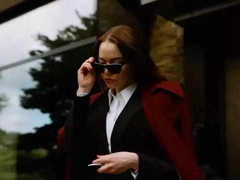Bugonia, Novo Filme de Emma Stone, Estreia no Brasil em Outubro de 2025