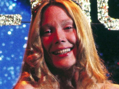Carrie: A Estranha do Prime Video Inicia Filmagens com Primeira Imagem Revelada