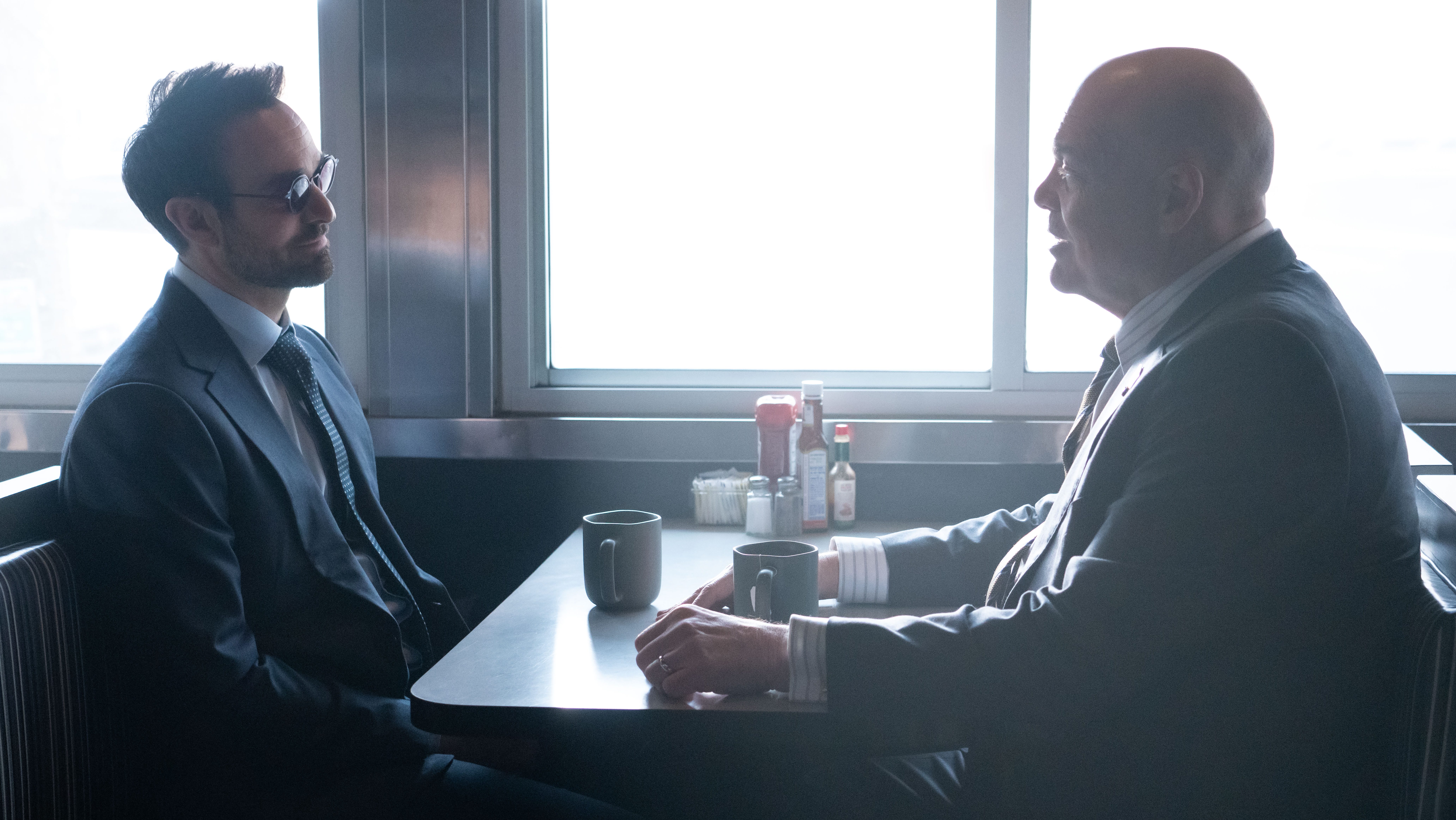 Futuro de 'Demolidor: Renascido' é incerto: Charlie Cox e Vincent D'Onofrio divergem sobre continuação