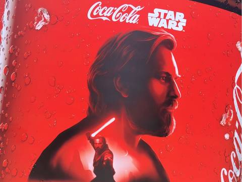 Coca-Cola e Star Wars Lançam Embalagens com Hologramas Interativos