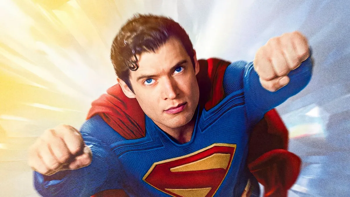 David Corenswet Revive a Lendária Pose do Superman em Deslumbrante Ensaio Fotográfico