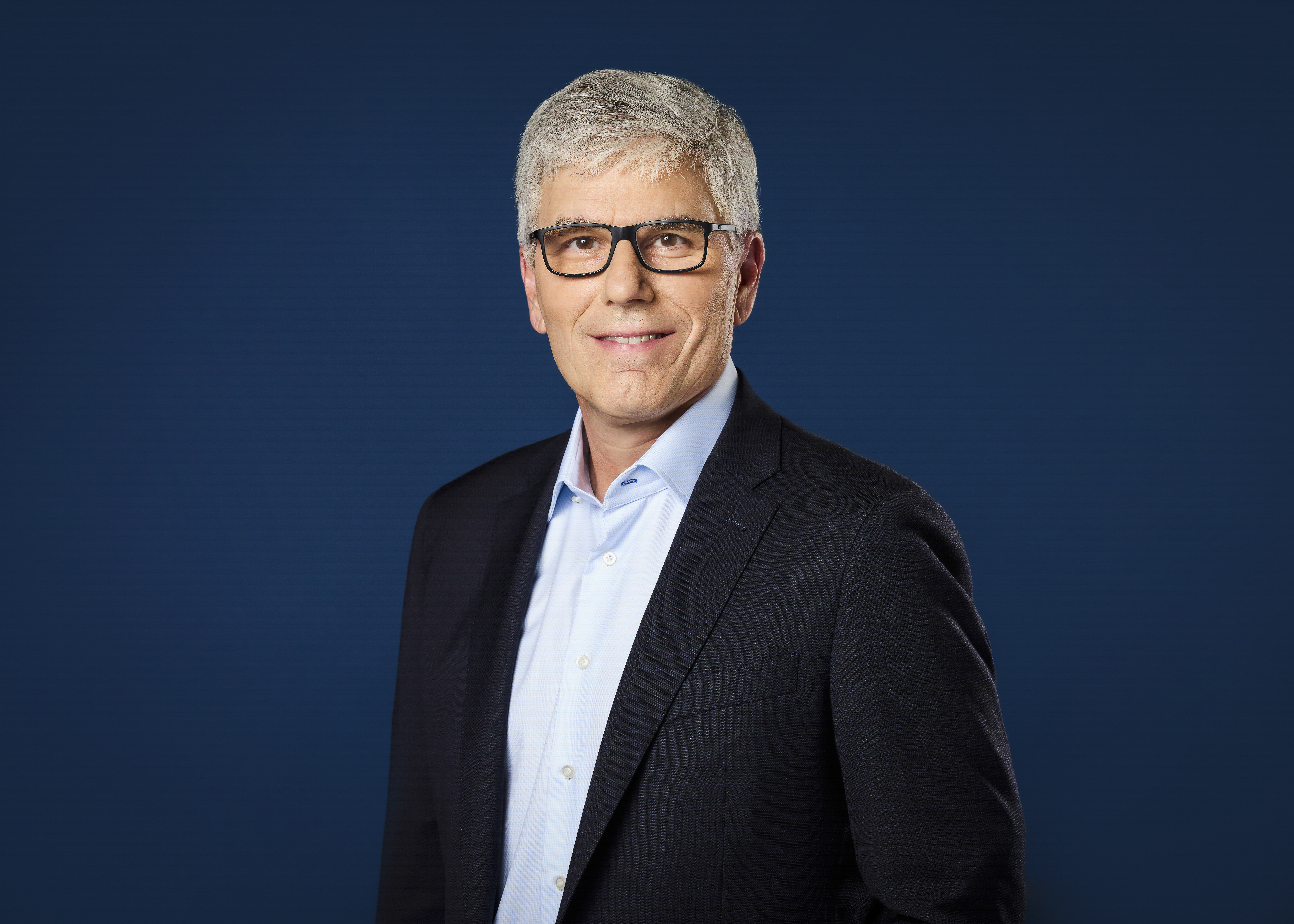 Draggan Mihailovich Assume como Editor Executivo do '60 Minutos'