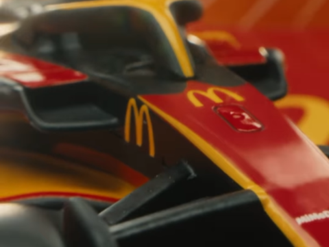 McDonald's Lança Coleção de Carrinhos Inspirada em Filme de Fórmula 1