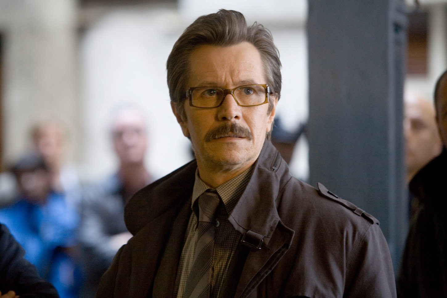 Gary Oldman é Nomeado Cavaleiro pelo Rei Charles III: Um Legado de Excelência no Cinema