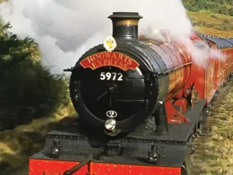 Expresso de Hogwarts Retorna aos Estúdios: O Que Isso Significa Para o Futuro de Harry Potter?