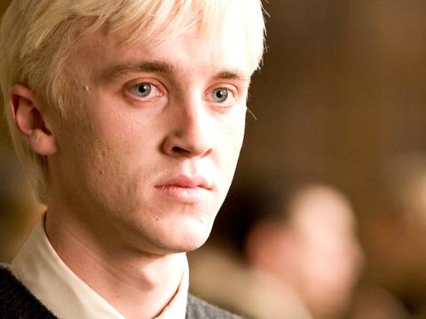 Tom Felton se Pronuncia sobre Polêmicas de J.K. Rowling: 'Não me Atento Muito'