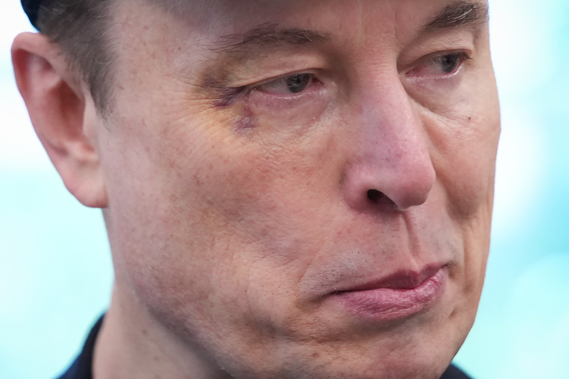 Ator Cotado para Viver Elon Musk em Filme de IA de Luca Guadagnino
