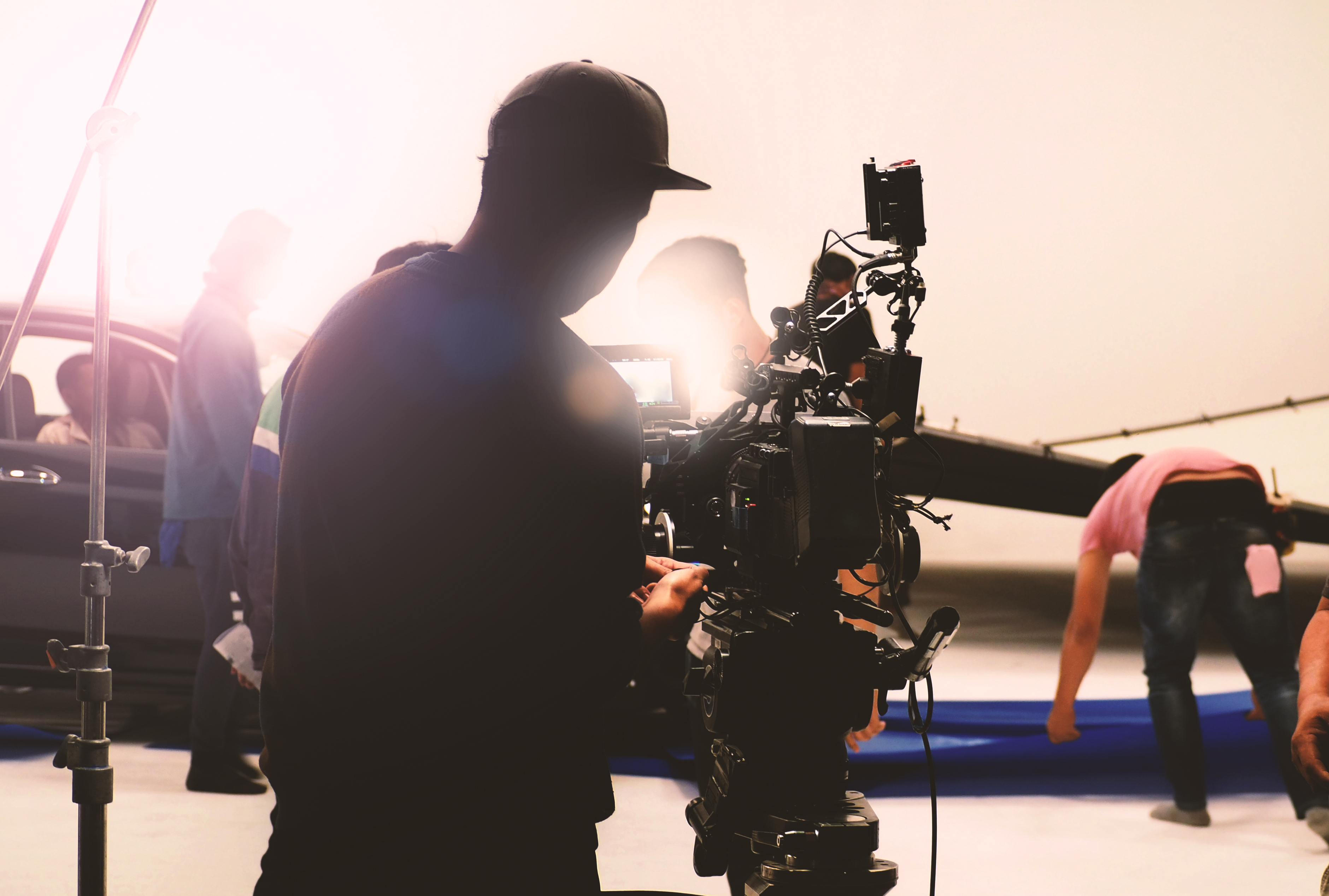 União Britânica e Produtores se Comprometem a Erradicar Práticas de Trabalho Abusivas em Produções de TV
