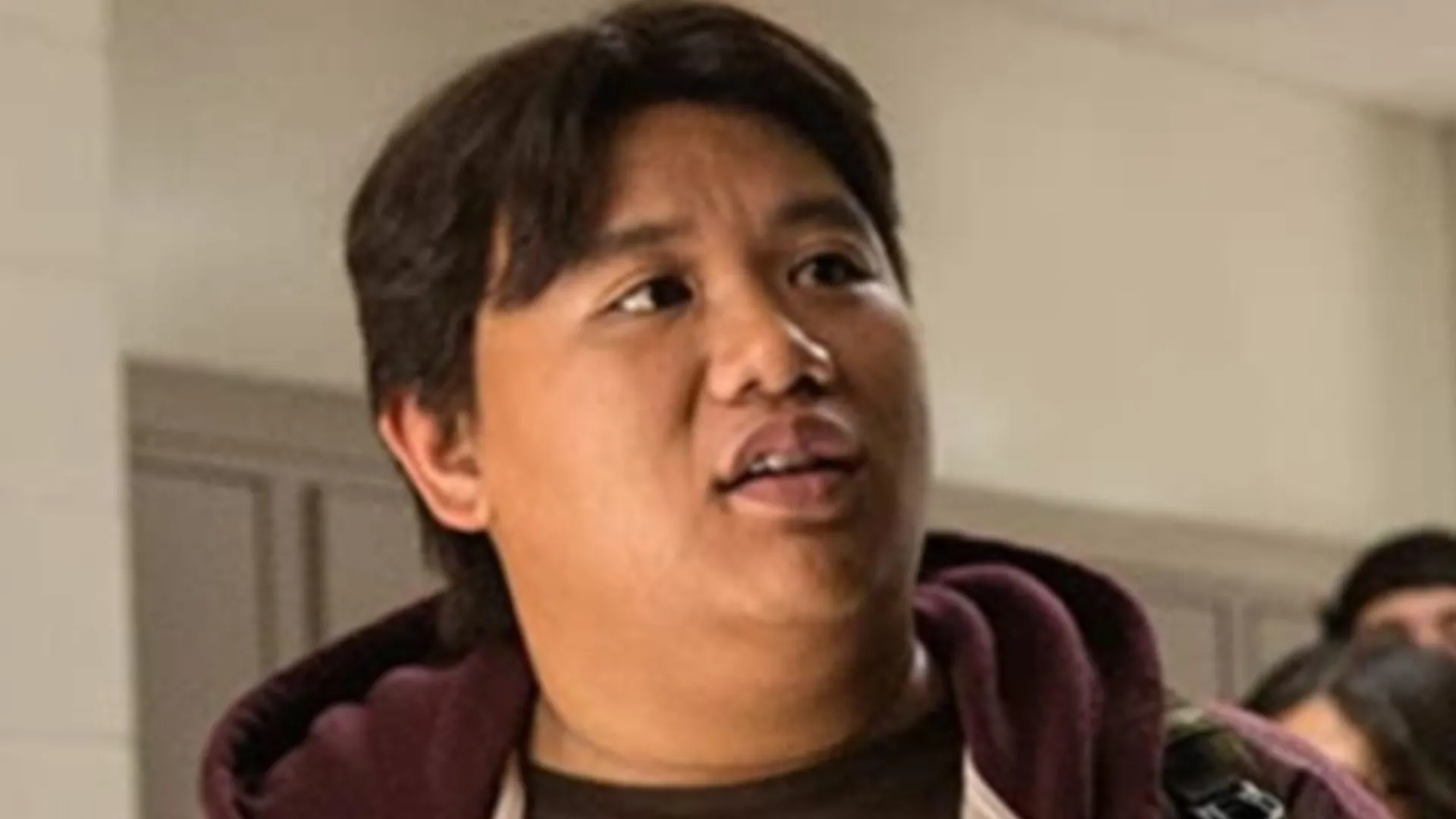 Jacob Batalon retorna como Ned Leeds em 'Homem-Aranha: Um Novo Dia'