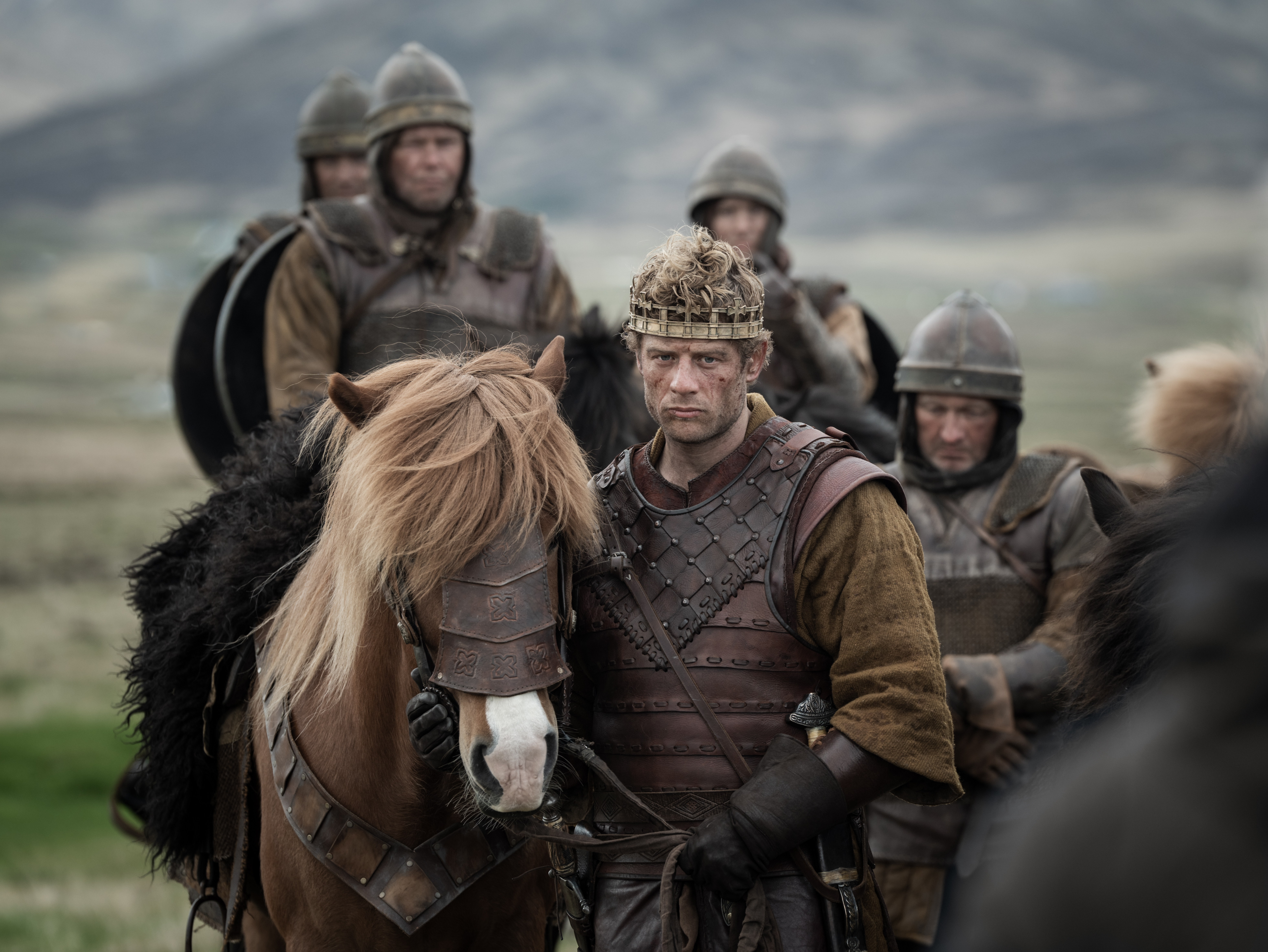 James Norton Sofre Acidente Sério Durante Filmagens de 'Rei e Conquistador'