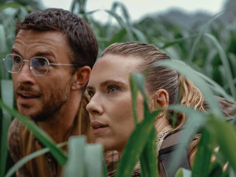 Scarlett Johansson Enfrenta Dinossauros em Novo Clipe de Jurassic World: Recomeço