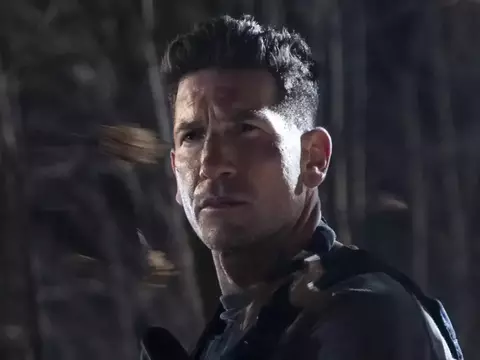 Jon Bernthal Comemora Conclusão de 'Justiceiro' com Discurso Emocionante no Set