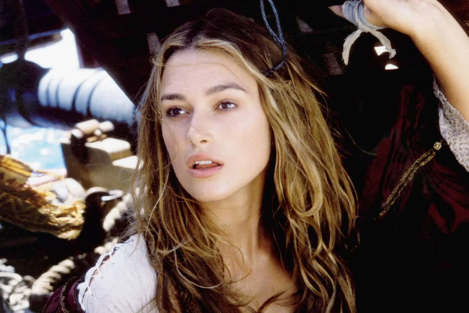 Keira Knightley e a Dualidade de Críticas e Sucesso com 'Piratas do Caribe'