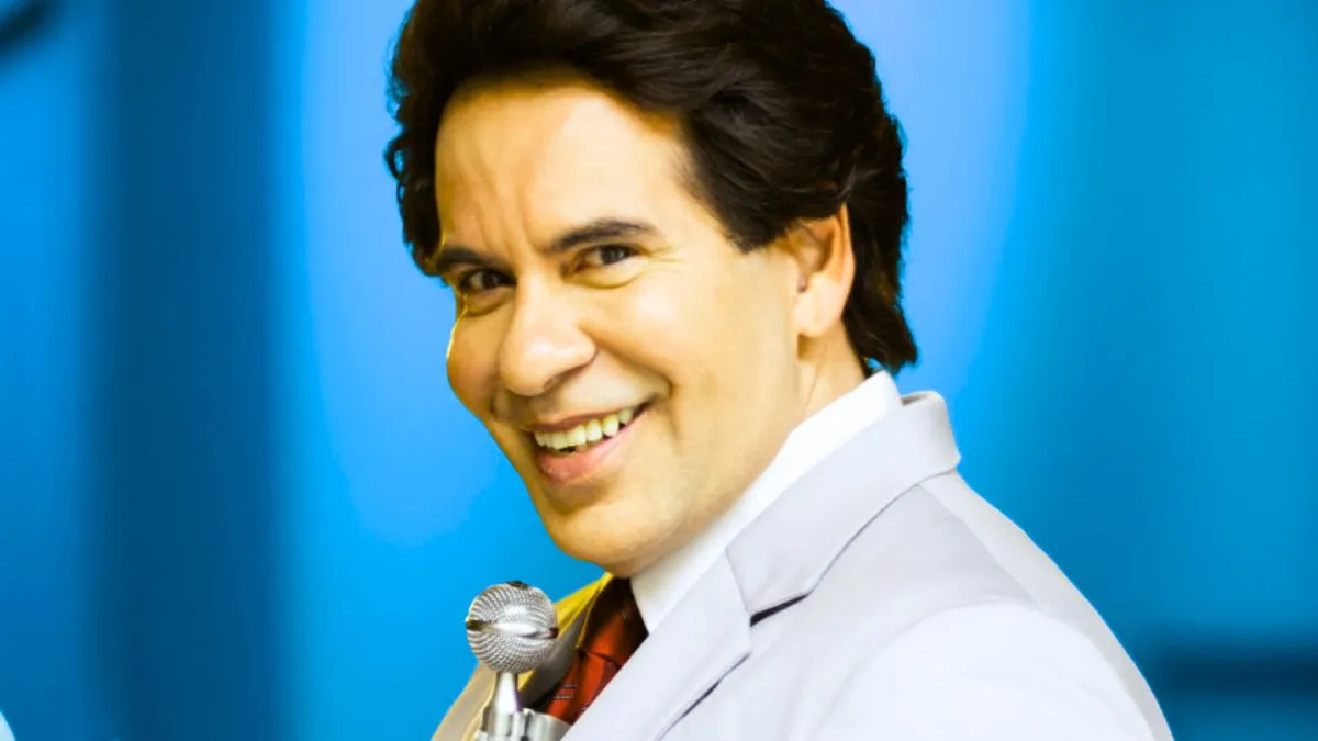 Leandro Hassum Encanta como Silvio Santos em Pôster da Cinebiografia; Estreia em 2025