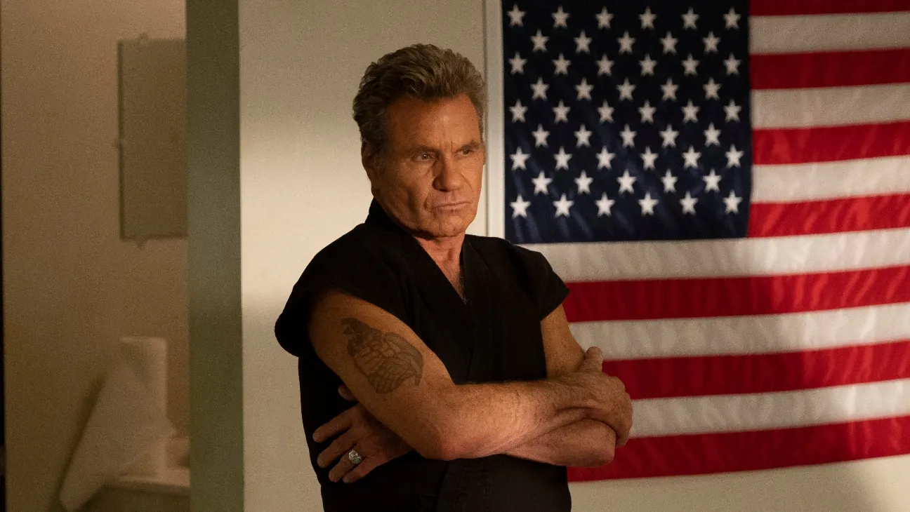 Martin Kove, de Cobra Kai, Envolvido em Polêmica de Assédio nos Bastidores da Série