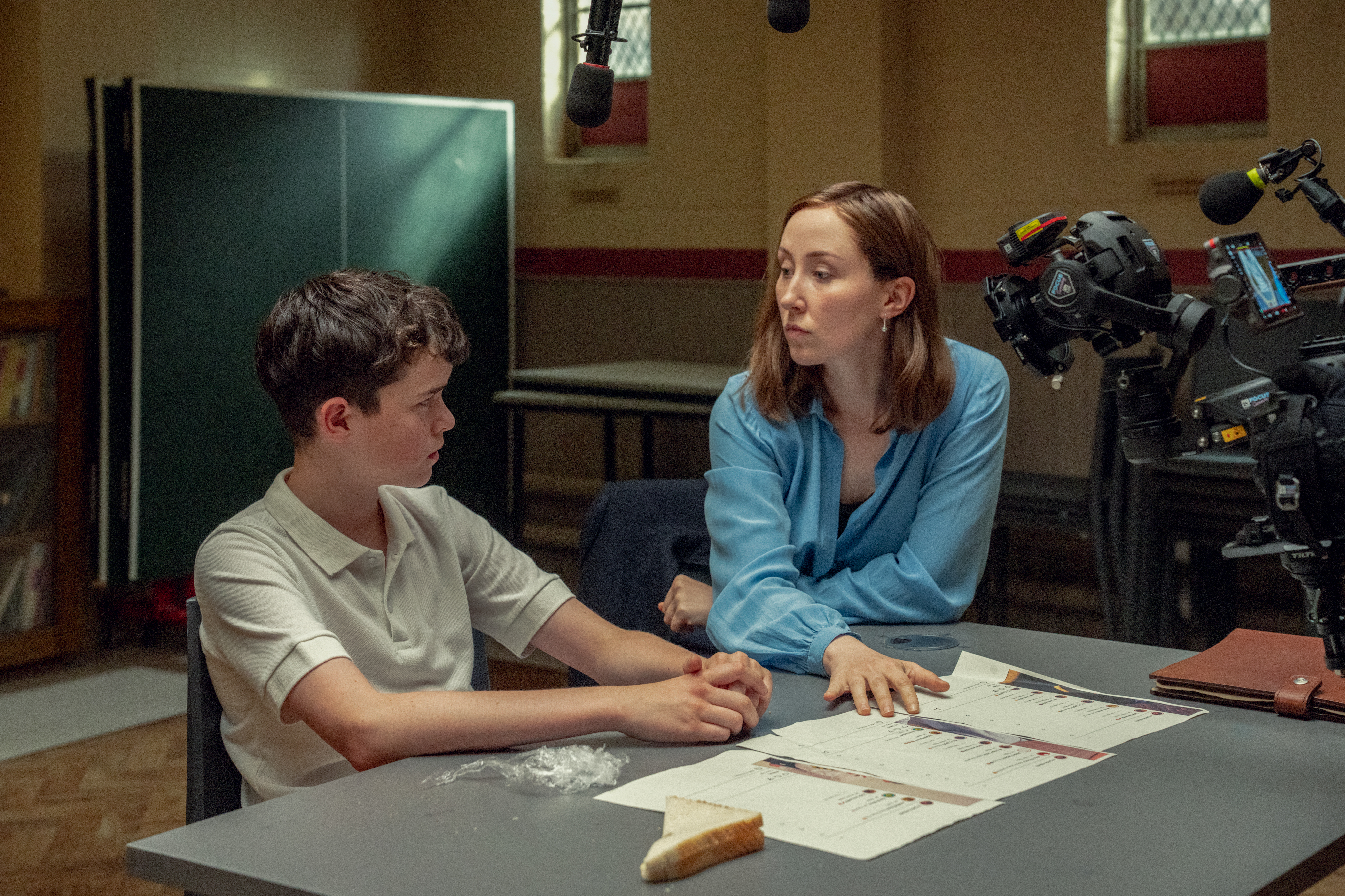 Netflix Criticada por Canal 4: 'Turistas de TV' com a Série 'Adolescência'