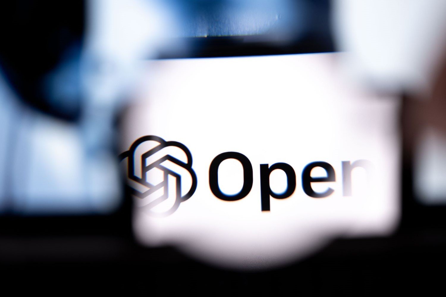 OpenAI Revela Dois Novos Modelos de IA Open Source e Reafirma Compromisso com a Transparência