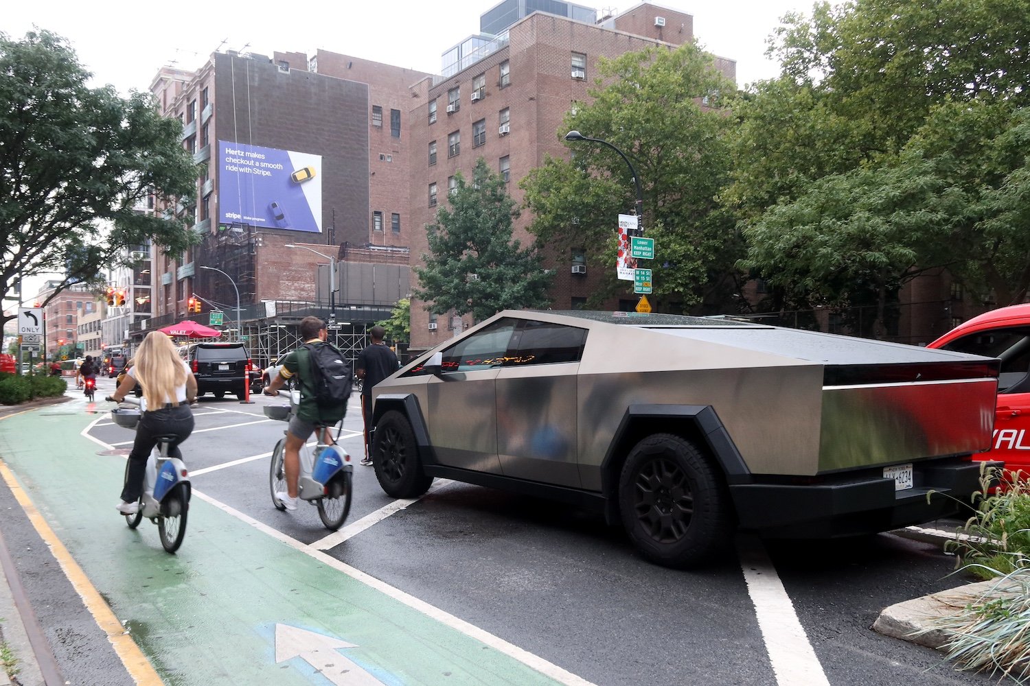 Cofundador Original da Tesla Critica Design do Cybertruck de Elon Musk