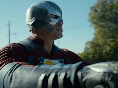 James Gunn Revela Novidades Sobre o Futuro do Pacificador no DCU