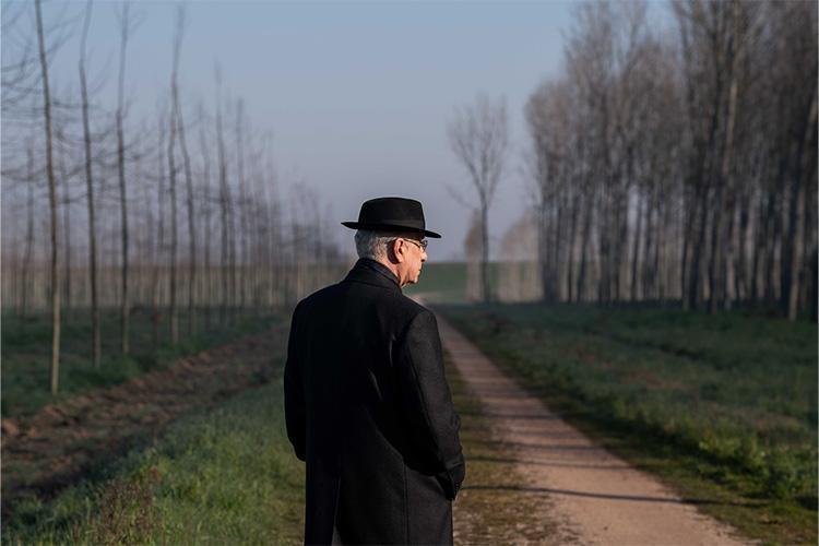 Estreia de 'La Grazia' de Paolo Sorrentino Agita o Festival de Veneza: Críticas e Expectativas