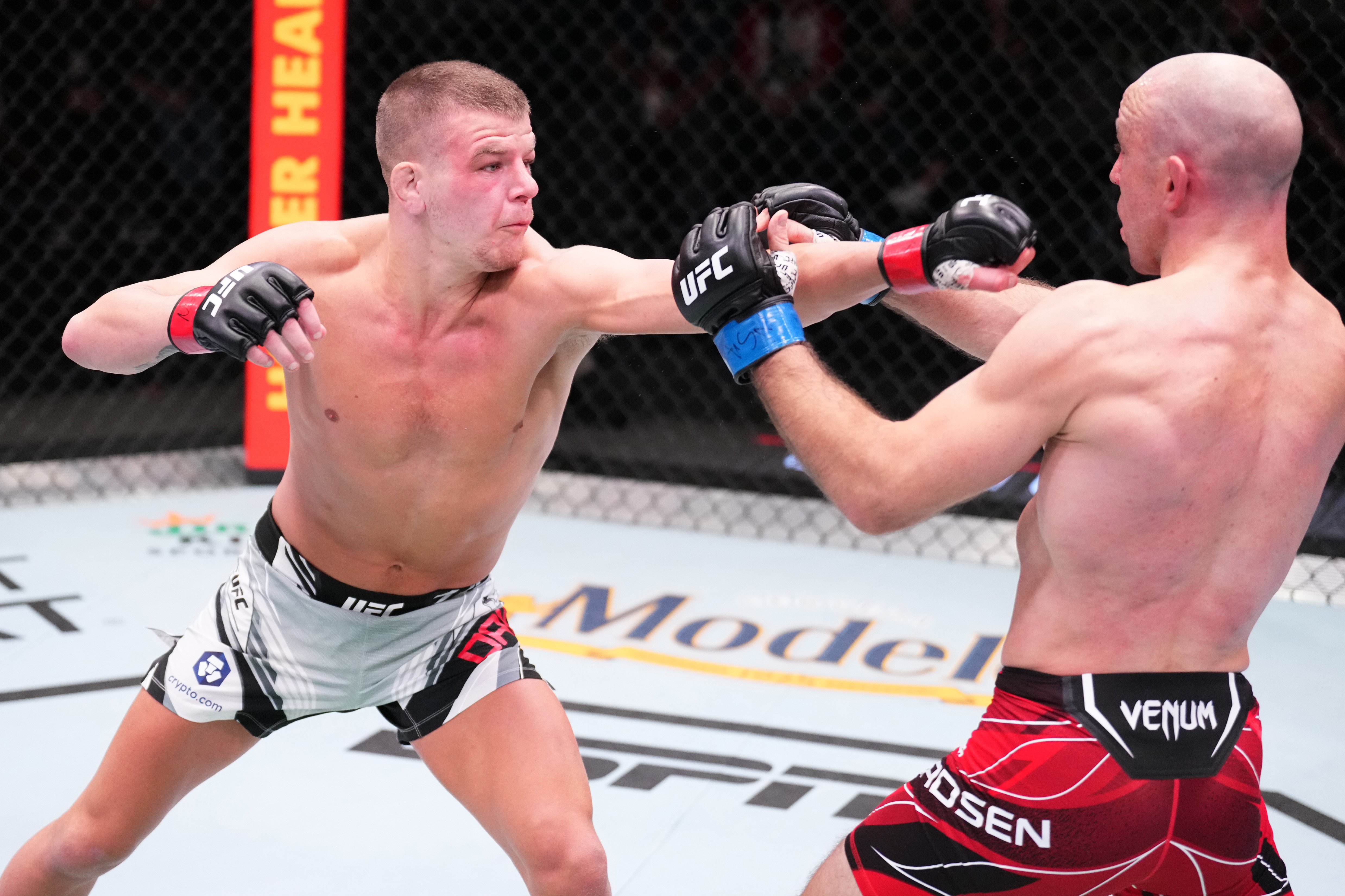 Paramount+ Fechará Acordo Bilionário de Direitos da UFC por 7 Anos com TKO Group