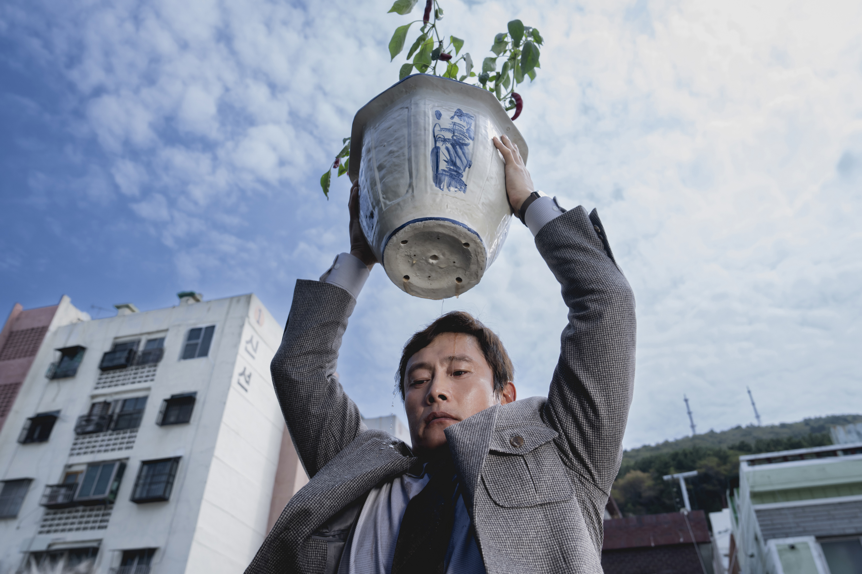 Novo Filme de Park Chan-wook, 'Sem Outra Opção', Abre Festival de Cinema de Busan