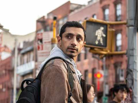 Trailer Intenso de 'Relay' com Riz Ahmed e Lily James Revelado