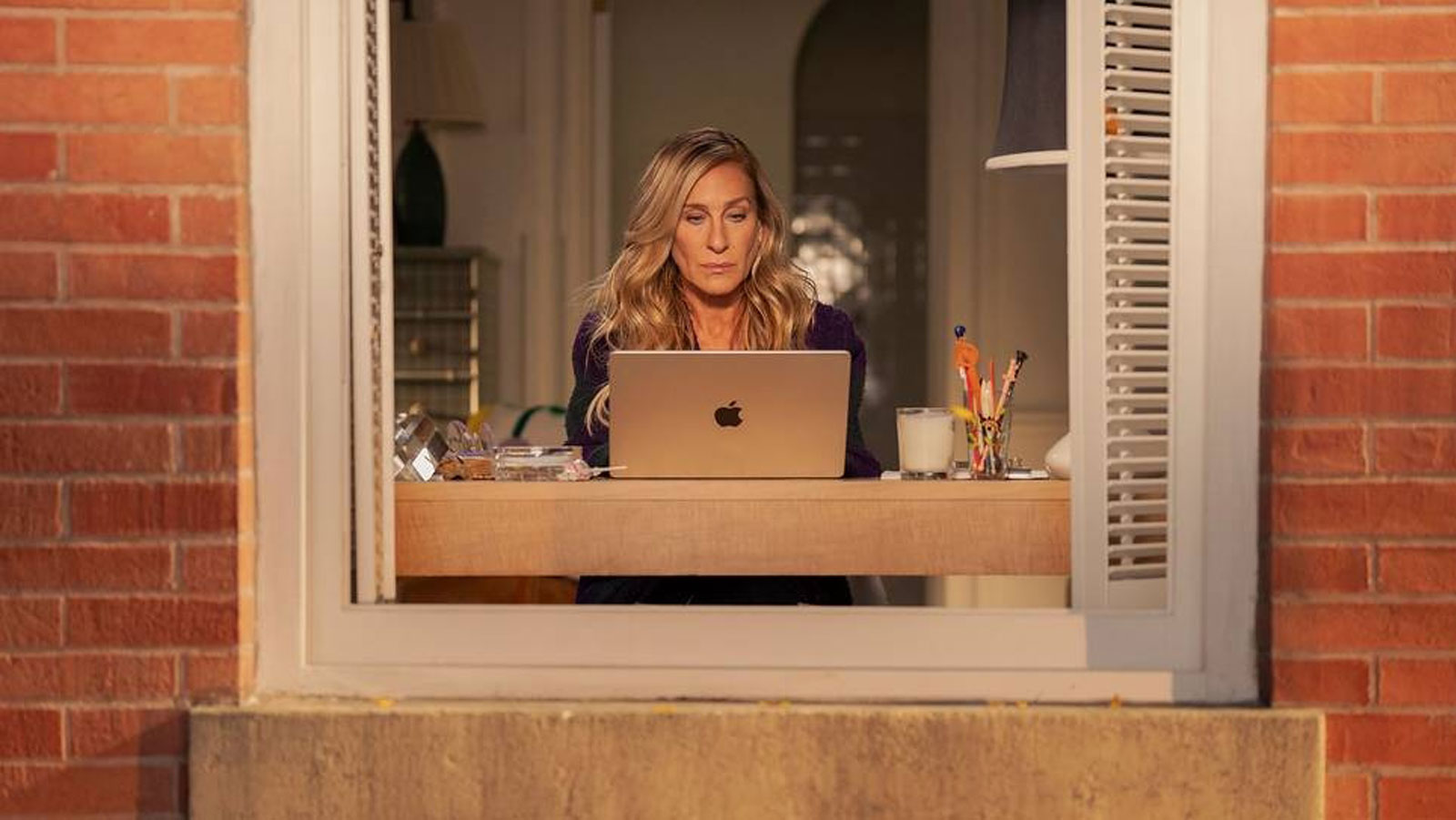 Adeus a Carrie Bradshaw: Sarah Jessica Parker Faz Despedida Emocionante com Fim de 'And Just Like That...'
