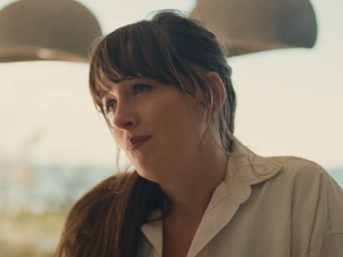 Trailer de 'Splitsville' com Dakota Johnson Explora Relacionamentos Abertos e Conflitos Amorosos