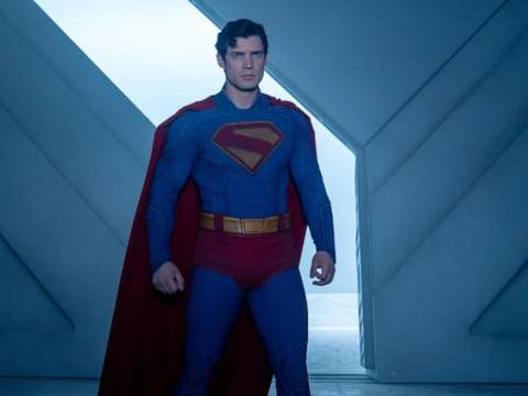 James Gunn Revela por que Novo Superman Inicia com Universo DC em Pleno Funcionamento
